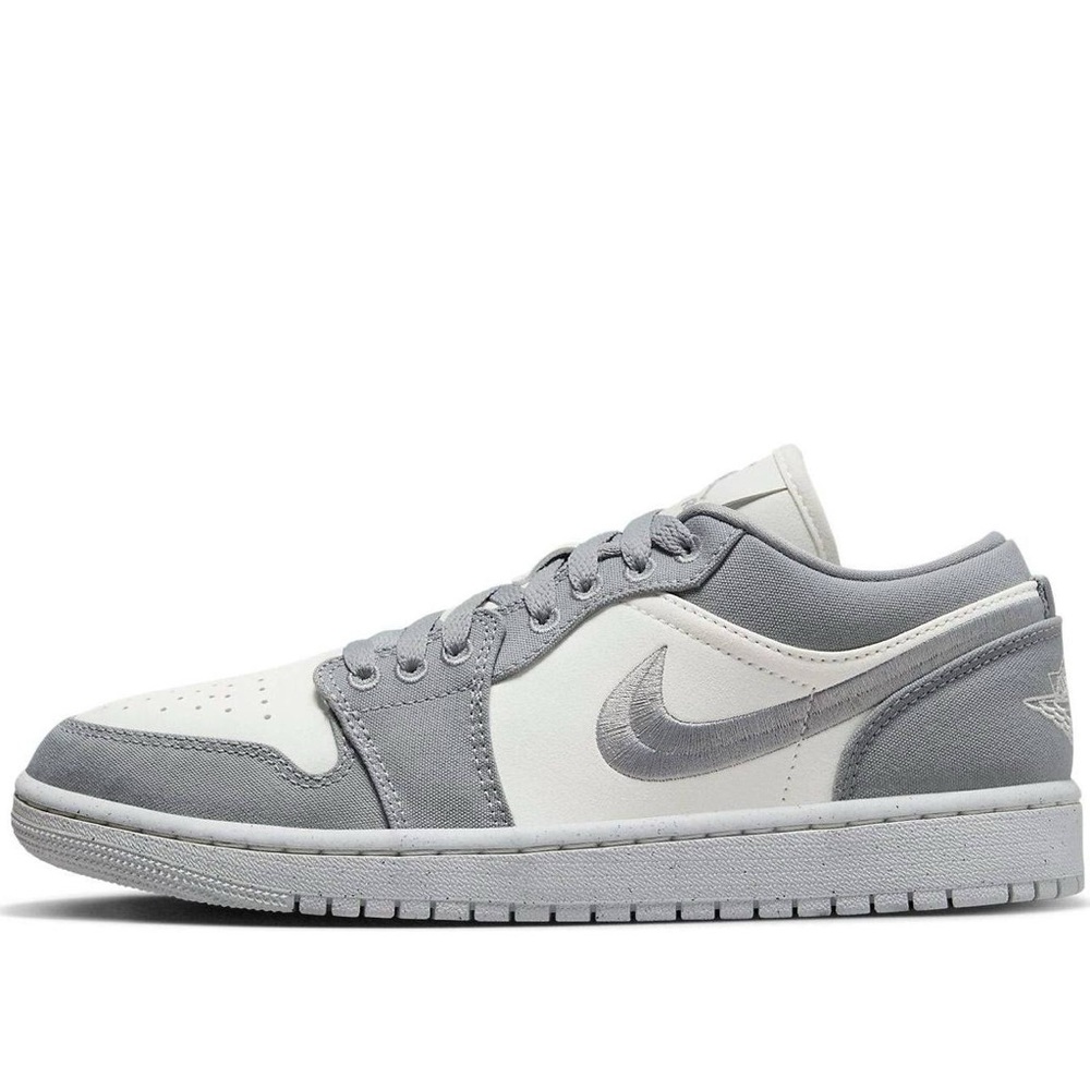 Air Jordan 1 Low SE Sneakers
